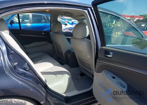 2011 Infiniti G25 из США, поврежденный, VIN JN1DV6AP0BM602705